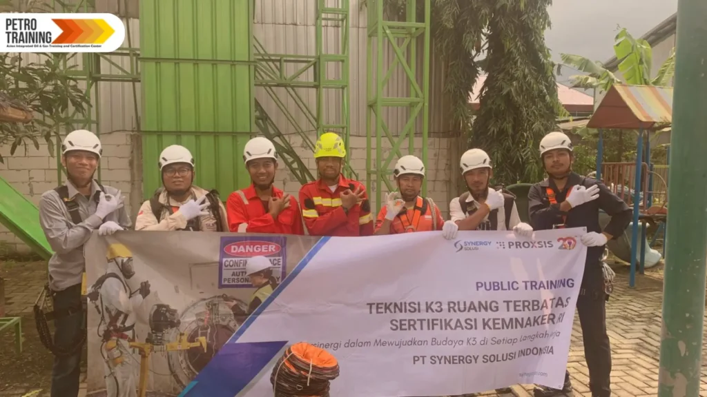 Pelatihan teknisi ruang terbatas bersama Petrotraining dan 4 perusahaan