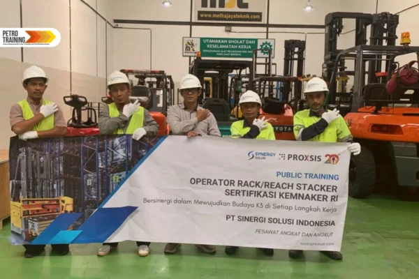 Pelatihan operator forklift kelas 2 bersama Petrotraining